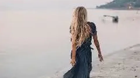 成都特色礼品与CFS电竞盛典携手，打造独家纪念品，东郊记忆激情上演